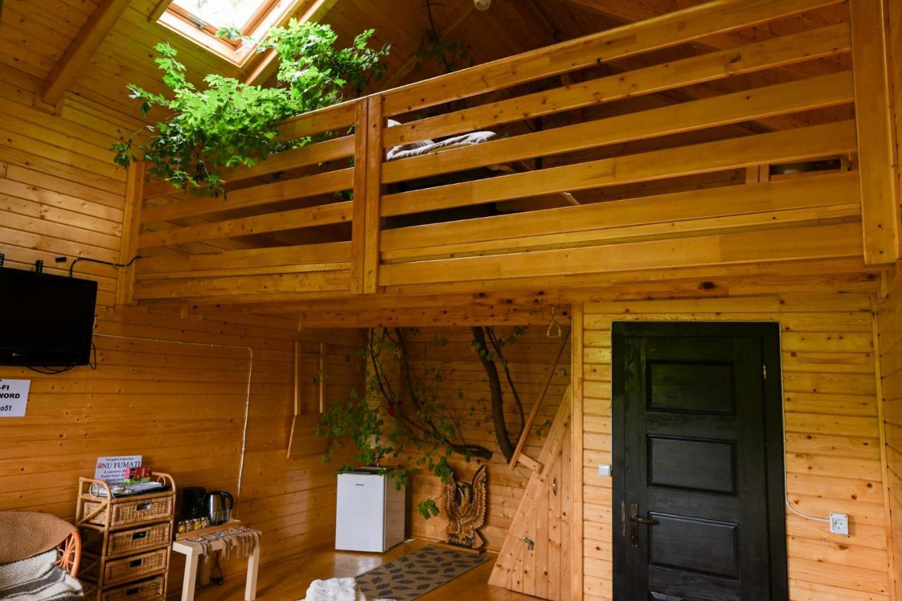 Cuibul Vulturilor - Casuta In Copac Villa Моисей Екстериор снимка